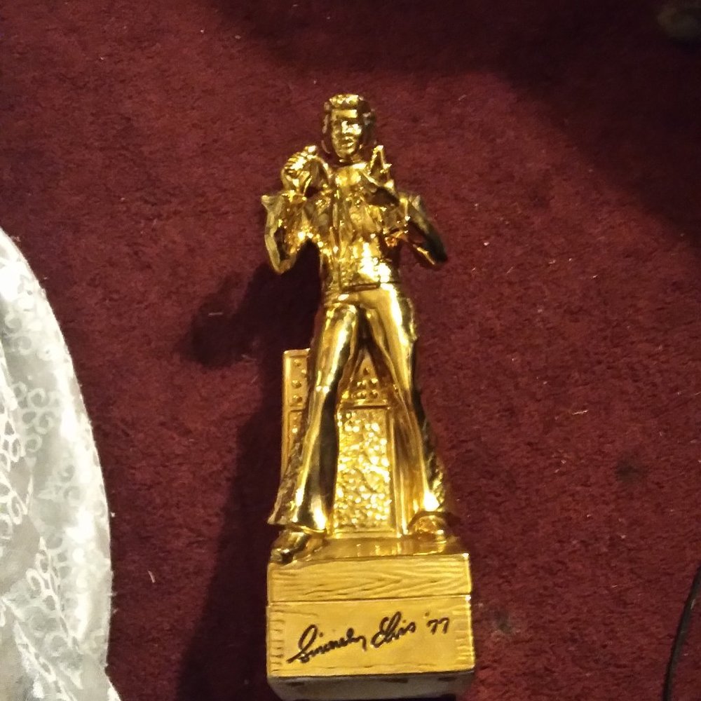 Elvis 1977 Whiskey Decanter music box by  McCormick